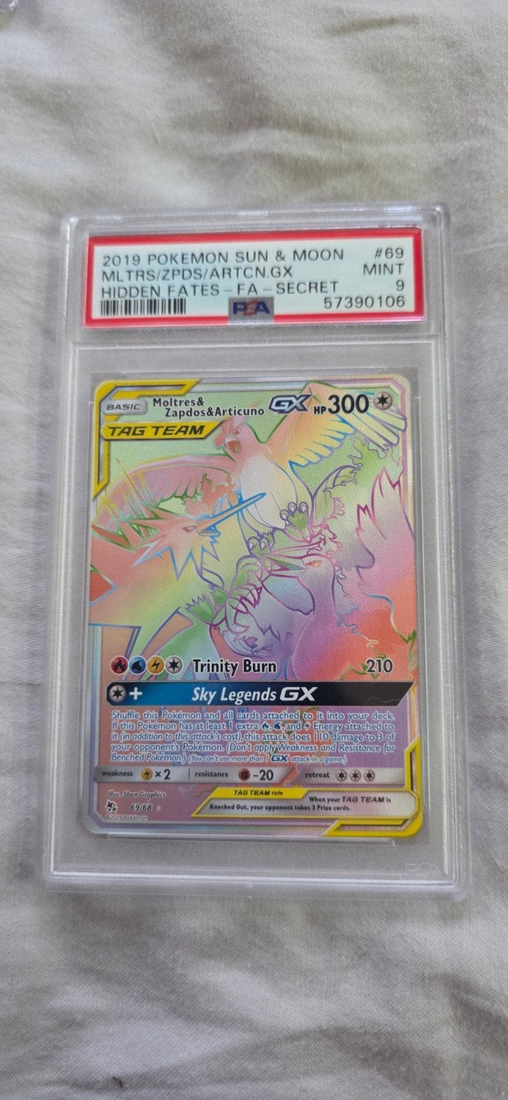 PSA 9 Moltres & Zapdos & Articuno GX Rainbow Rare, Ophalen of Verzenden, Zo goed als nieuw, Losse kaart, Foil