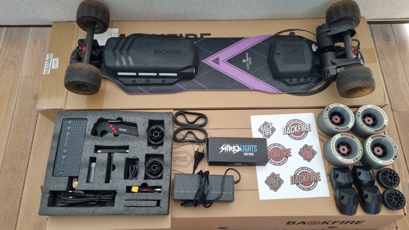 Elektrisch skateboard Backfire Zealot S Belt Drive, Sport en Fitness, Skateboarden, Ophalen of Verzenden, Gebruikt, Skateboard