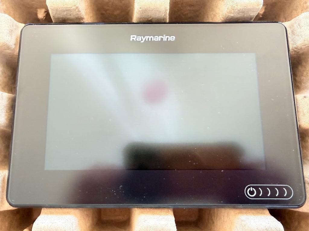 Raymarine E70363. Axiom 7 inch, Ophalen, Zo goed als nieuw, Kaartplotter of Fish Finder
