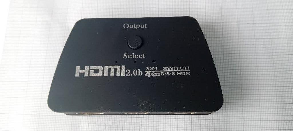 Splitter HDMI Switch 3 in 1  4K HDMI  60Hz, Ophalen of Verzenden, Zo goed als nieuw, Minder dan 2 meter, Overige kabels