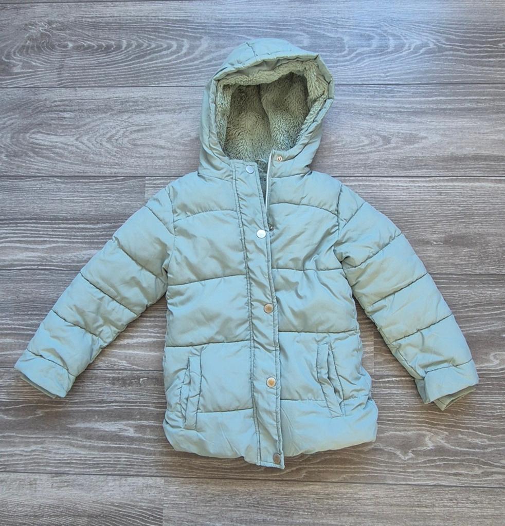 Leuke lichtgroene winterjas met teddy voering, maat 122/128, Kinderen en Baby's, Kinderkleding | Maat 122, Gebruikt, Meisje, Ophalen of Verzenden