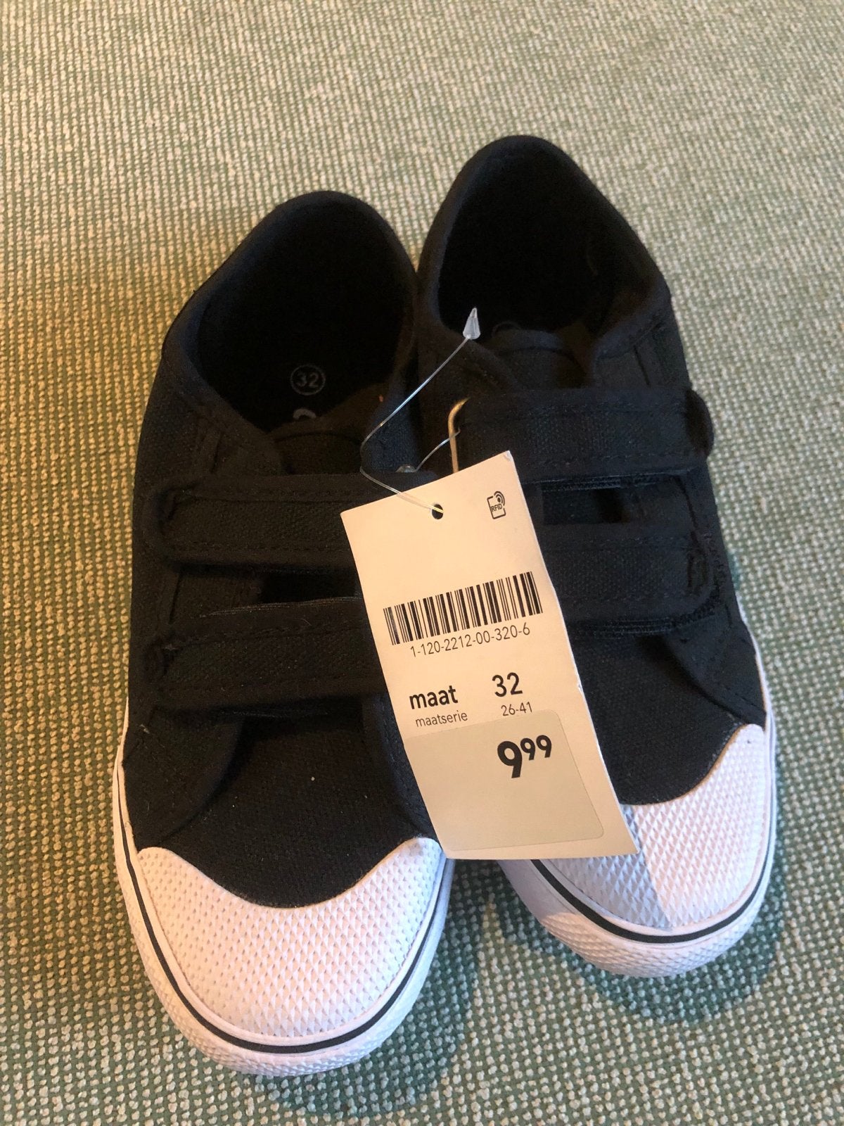 Nieuwe zwarte gymschoenen maat 32, Nieuw, Ophalen of Verzenden, Jongen of Meisje, Sportschoenen