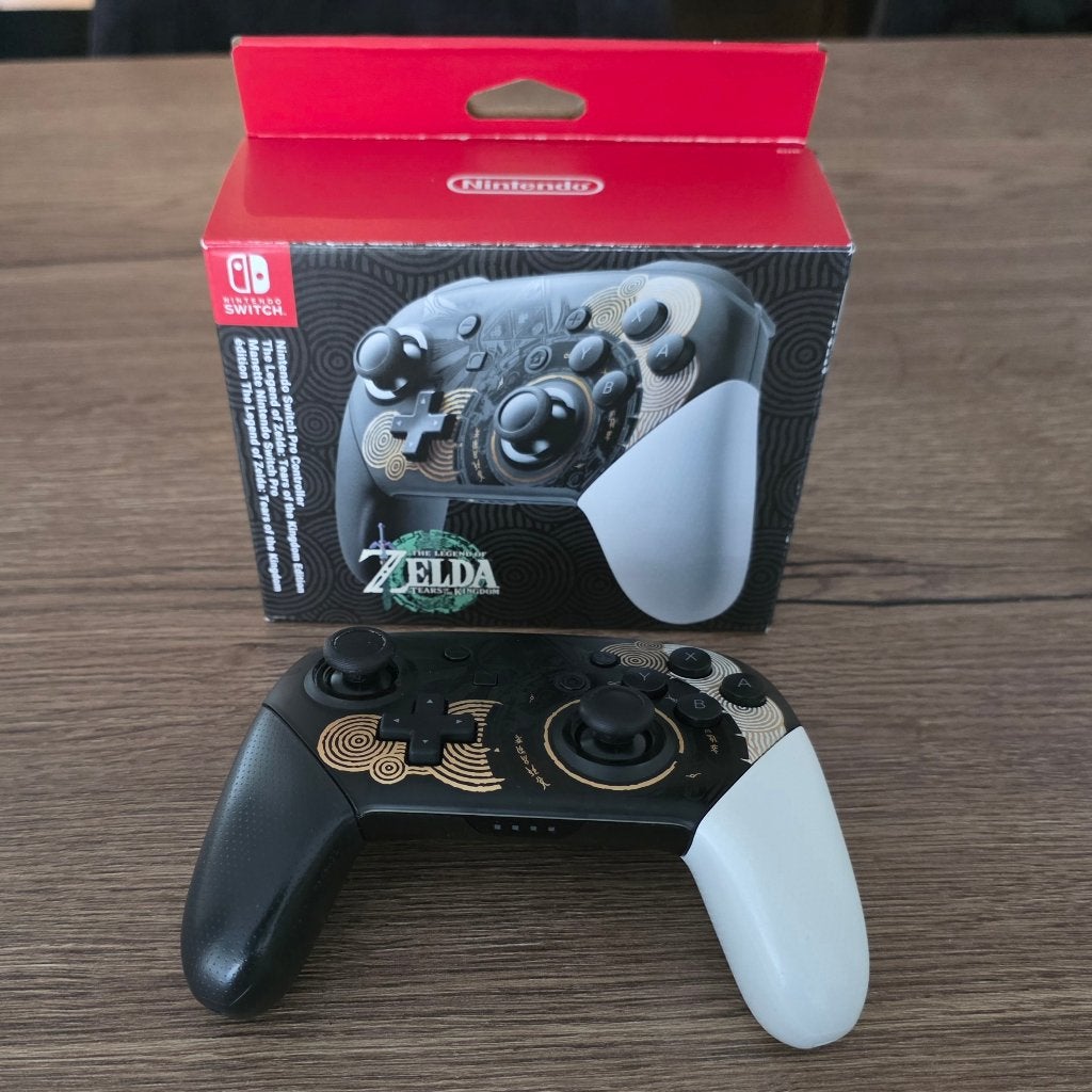 Switch Pro Controller The Legend of Zelda TotK, Spelcomputers en Games, Overige controllers, Ophalen of Verzenden, Zo goed als nieuw