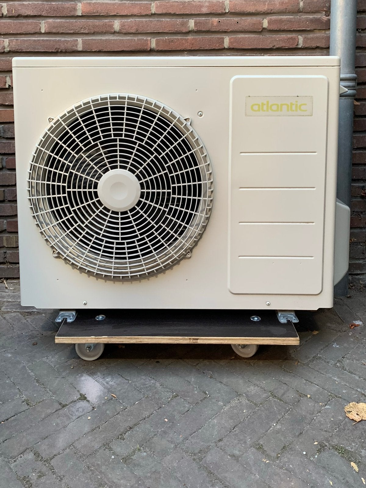 Atlantic Aurea Hybride Warmtepomp - Zo goed als nieuw, Ophalen, Zo goed als nieuw, 800 watt of meer, Overige typen