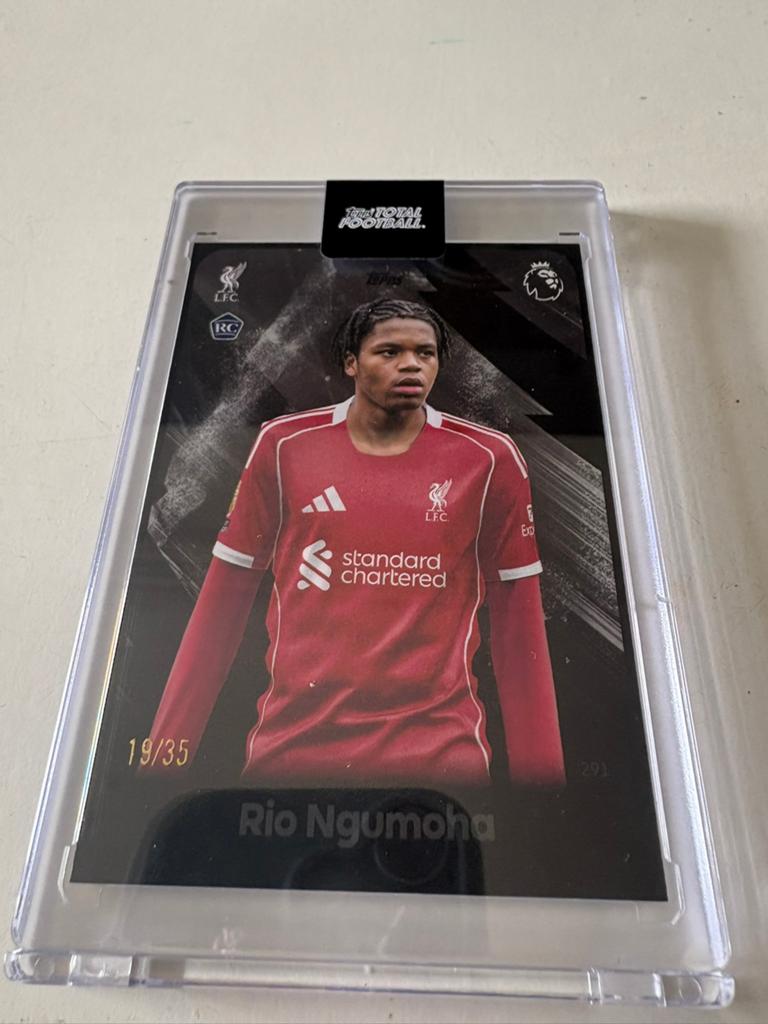 Topps TTF - Rookie Rio Ngumoha 19/35 - Liverpool, Ophalen of Verzenden, Zo goed als nieuw