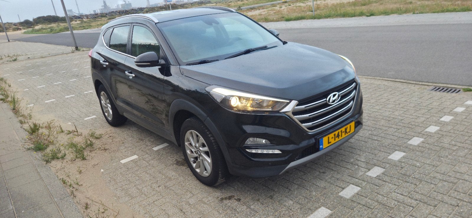 Hyundai Tucson 1.6 GDi 132pk 2016 Zwart, Voorwielaandrijving, 4 cilinders, Leder, 75 €/maand