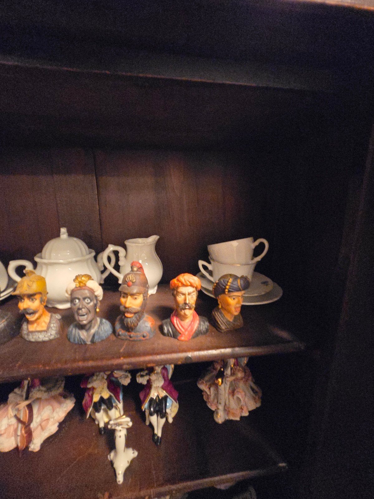 Verzameling van diverse porseleinen beeldjes en theepot, Antiek en Kunst, Ophalen of Verzenden