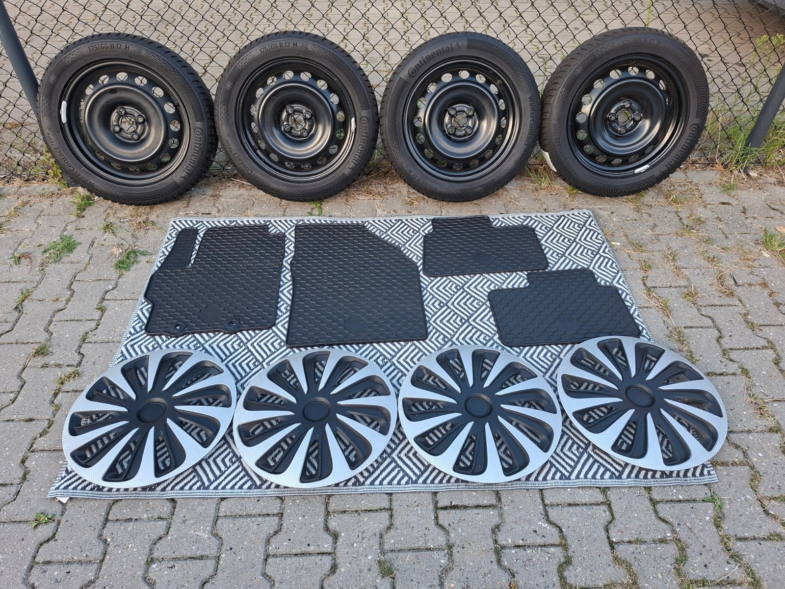 Complete Winterset voor TOYOTA AYGO X, Auto-onderdelen, Banden en Velgen, Ophalen, Gebruikt, 175 mm, Banden en Velgen