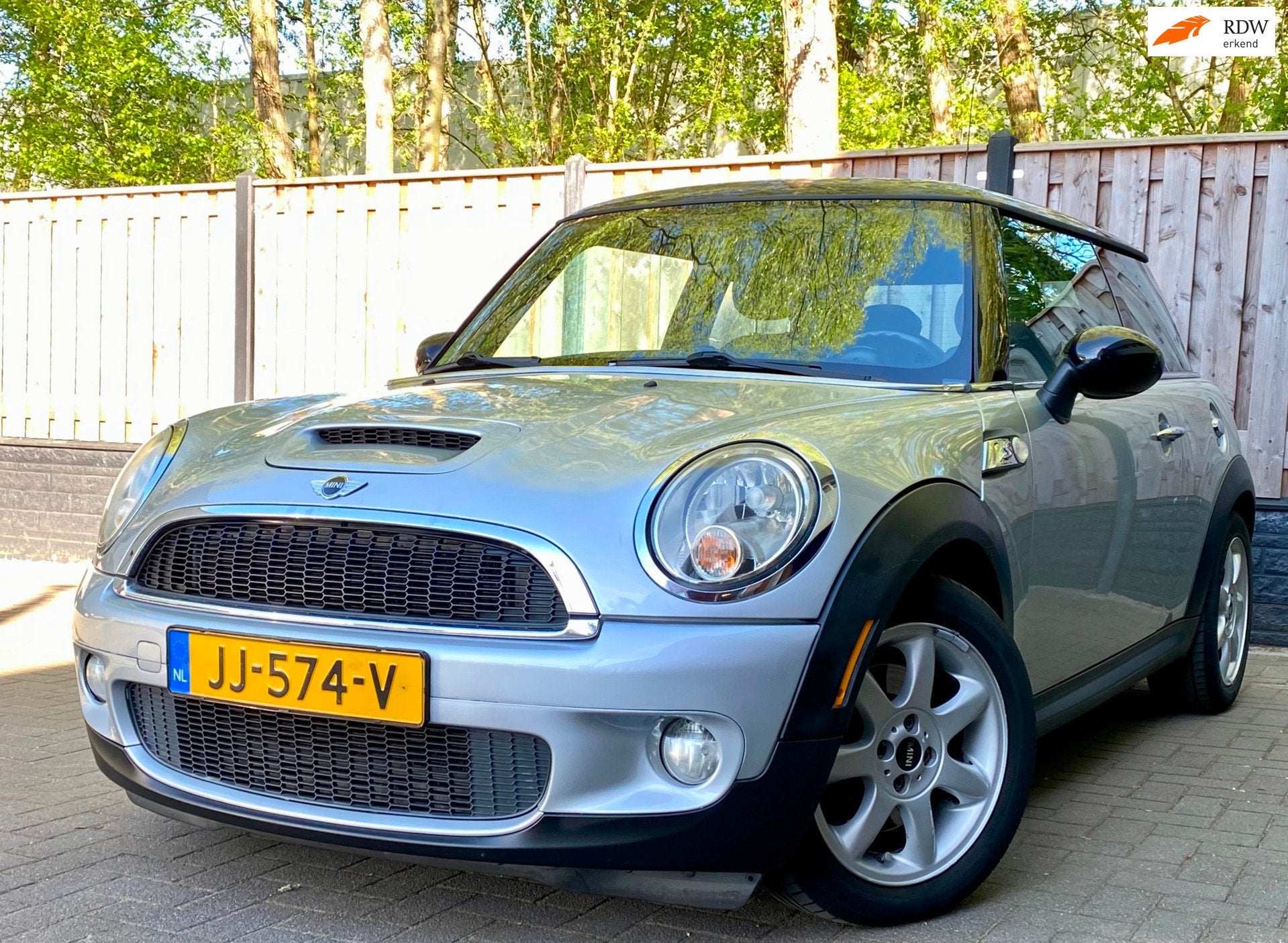 Mini Mini 1.6 Cooper S Chili Apk I Airco I LMV, Auto's, Voorwielaandrijving, Gebruikt, Zwart, 4 cilinders