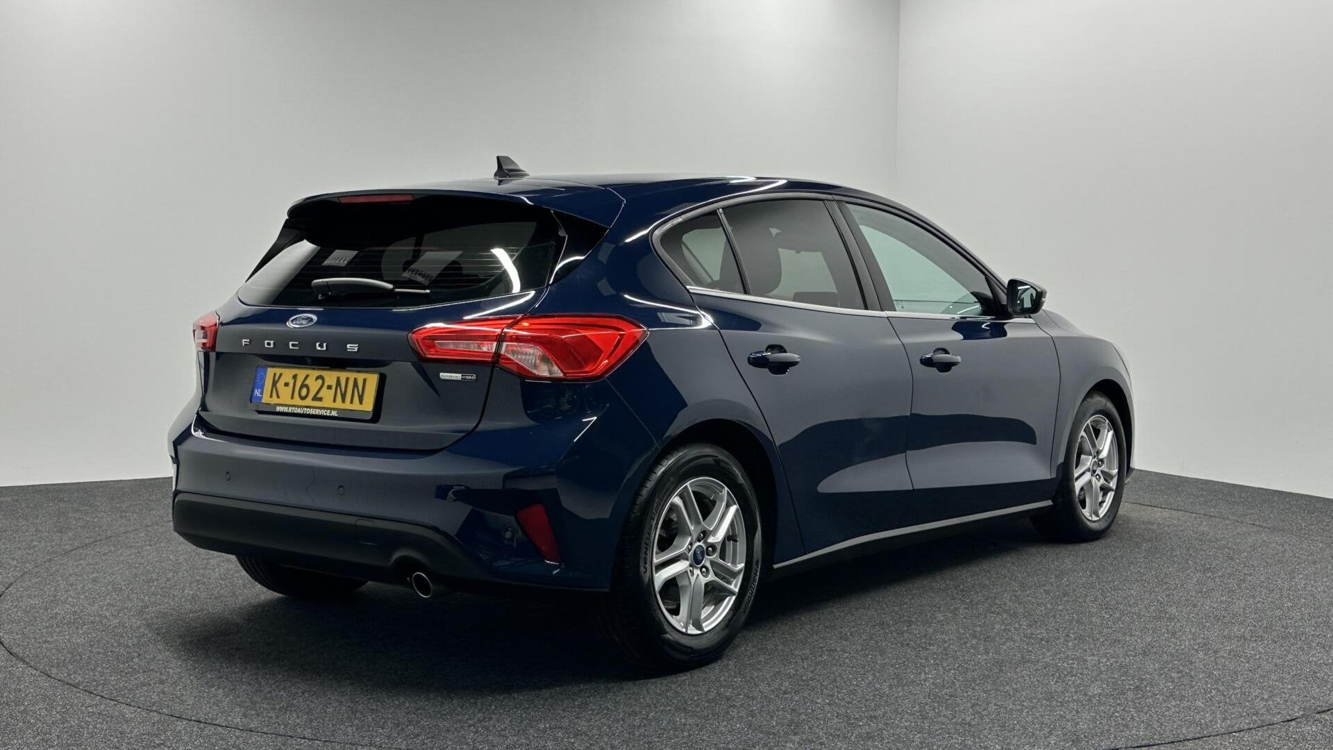 Ford Focus 1.0 EcoBoost Hybrid Trend Edition Business CAMERA, Auto's, Ford, Stof, Gebruikt, Met garantie (alle), Blauw