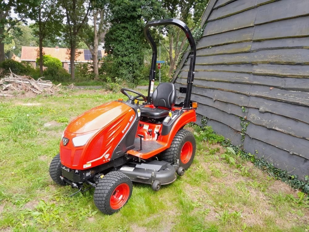 Branson 1905 H met 137 cm maaidek , diesel !, Ophalen, Gebruikt, Elektrische starter, 120 cm of meer