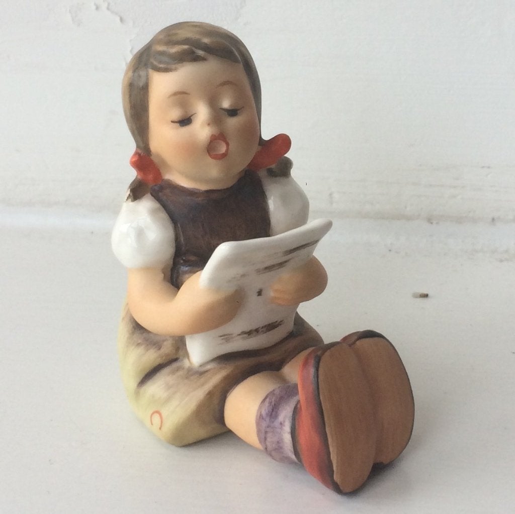 hummel 389, Girl with sheet of paper, Verzamelen, Ophalen of Verzenden, Zo goed als nieuw, Hummel