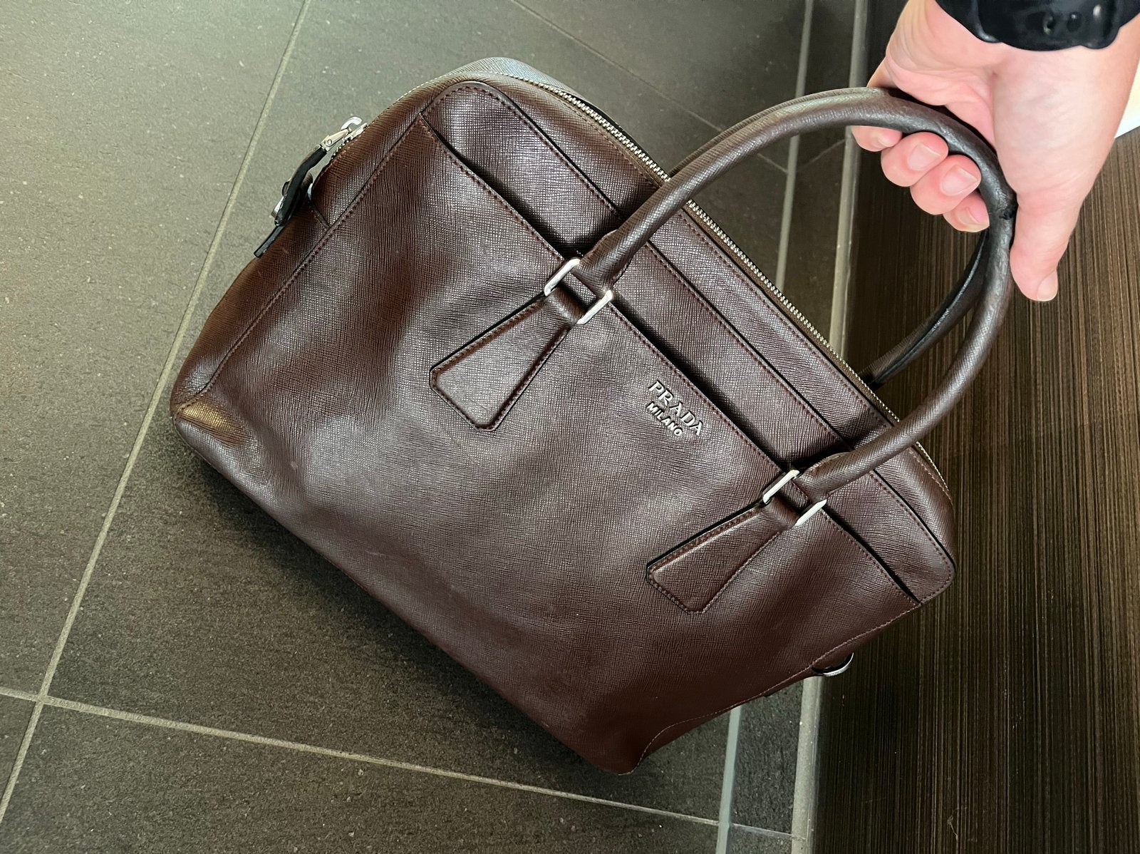 Prada Milano tas - Bruin Saffiano Leer - Lot 208, Ophalen of Verzenden, Gebruikt, Bruin, Handtas