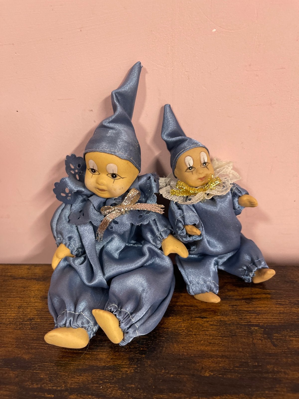Set van 2 vintage kleine porseleinen harlekijn poppen, Verzamelen, Ophalen of Verzenden, Gebruikt, Pop