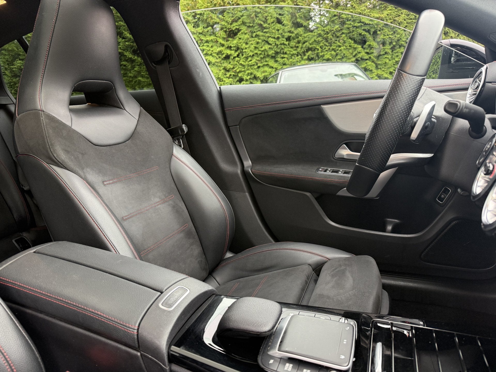 Mercedes-Benz CLA-Klasse Shooting Brake 180 Bus Solution AMG, 136 pk, Gebruikt, 4 cilinders, Origineel Nederlands