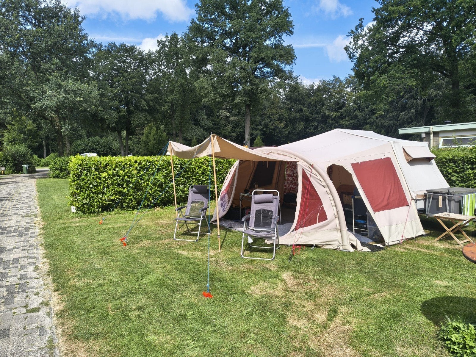Combi Camp Easy, Ophalen, Combi-Camp, Aanwezig, Tot en met 2