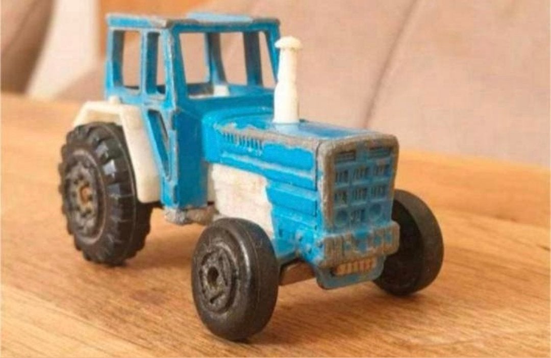 Majorette No. 253 Ford 5000 Tractor 1:55 – Made in France, Ophalen of Verzenden, Gebruikt, Tractor of Landbouw