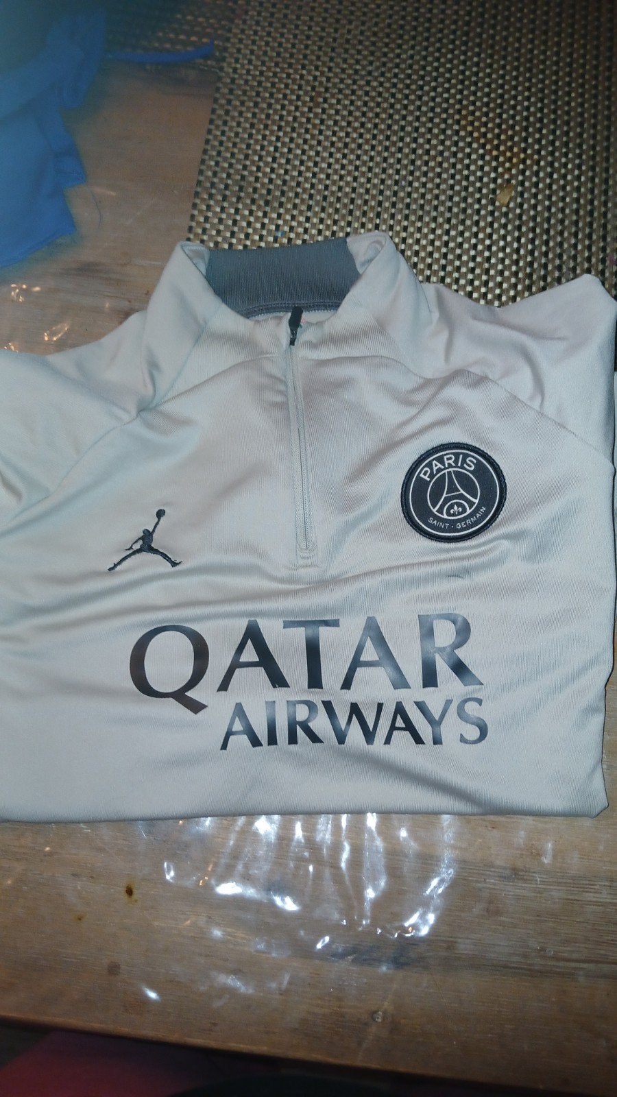 Dry-fit shirt Qatar Airways Paris Saint-Germain, Kleding | Dames, Maat 38/40 (M), Grijs, Paris Saint-Germain, Ophalen of Verzenden