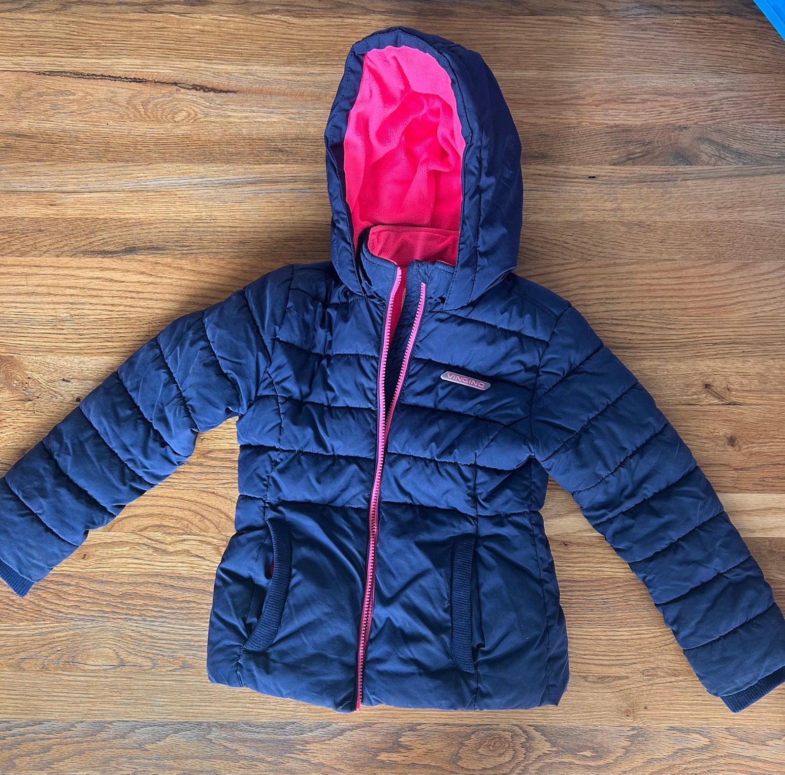 Vingino meisjes winterjas, Kinderen en Baby's, Kinderkleding | Maat 128, Ophalen, Zo goed als nieuw, Meisje, Jas