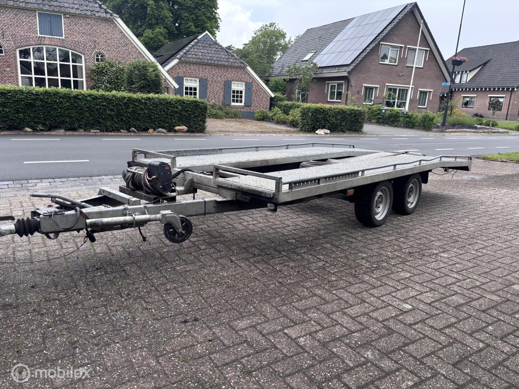 Witteveen PROF30 2004 autoambulance elektrische lier, Gebruikt