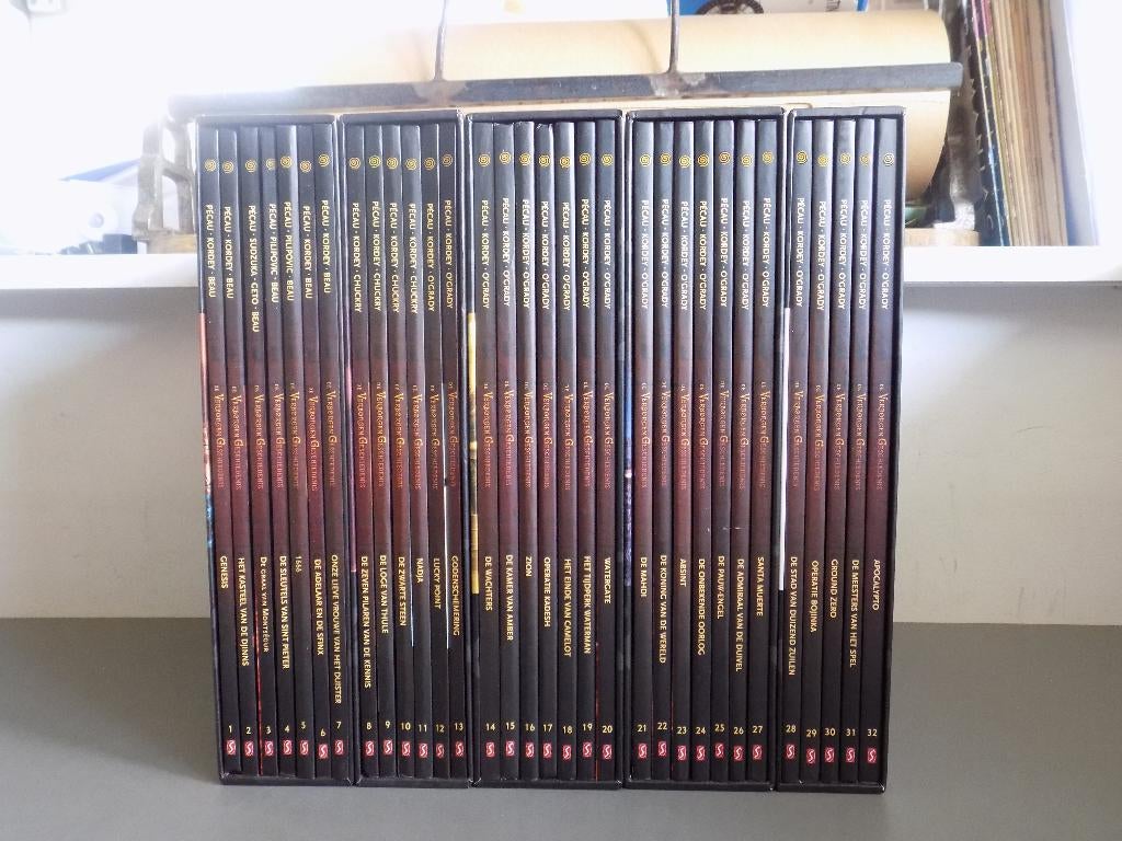 De verborgen geschiedenis ~ Complete HC's 1 t/m 32 + 5 Box'n, Complete serie of reeks, Ophalen of Verzenden, Zo goed als nieuw