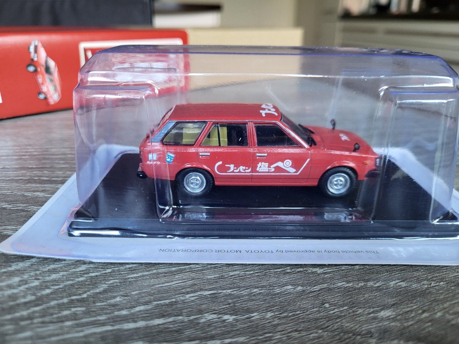 Toyota Corolla 1979 schaal 1:43, Ophalen of Verzenden, Zo goed als nieuw, Auto, Overige merken