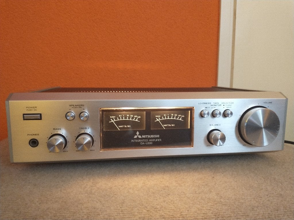 Mitsubishi DA-U300 (Serviced), Audio, Tv en Foto, Overige merken, Ophalen of Verzenden, Zo goed als nieuw, Minder dan 60 watt