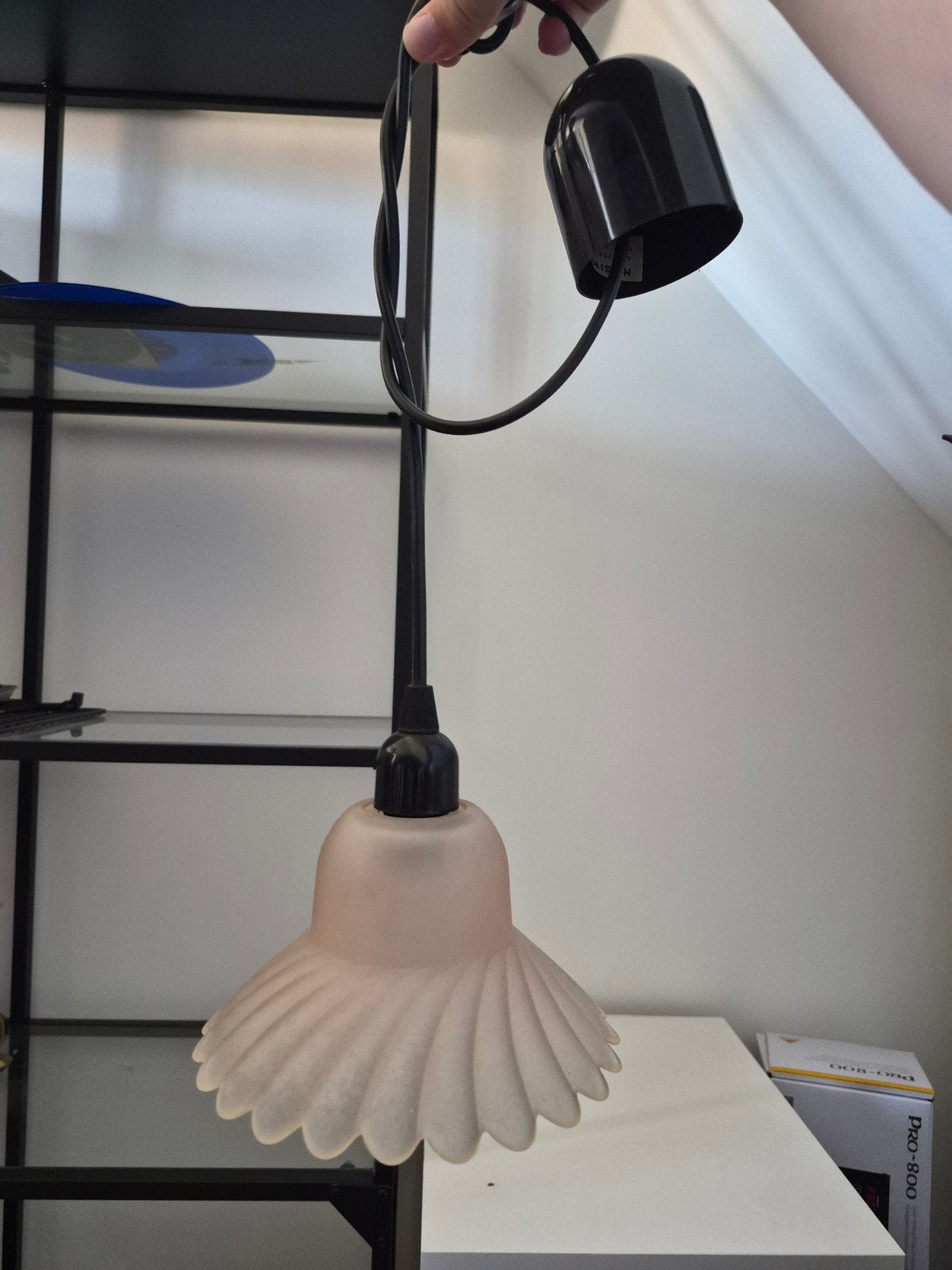 Vintage hanglamp met roze glazen kap, Ophalen, Gebruikt, Vintage, E27 (groot)