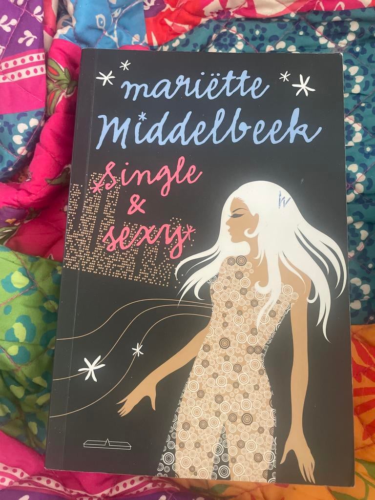 Single & Sexy - Mariëtte Middelbeek, Ophalen of Verzenden, Zo goed als nieuw, Nederland