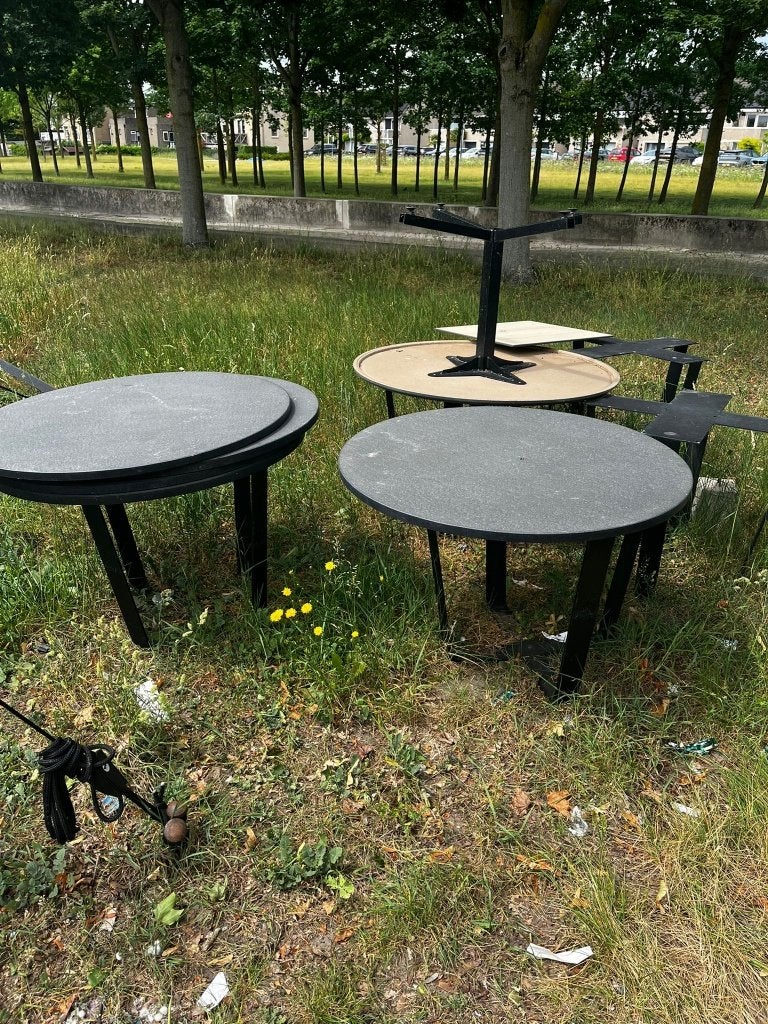 GRATISS 3x Tafel met stenen blad en staal onderstel, Ophalen, Overige materialen, Gebruikt, 100 tot 150 cm