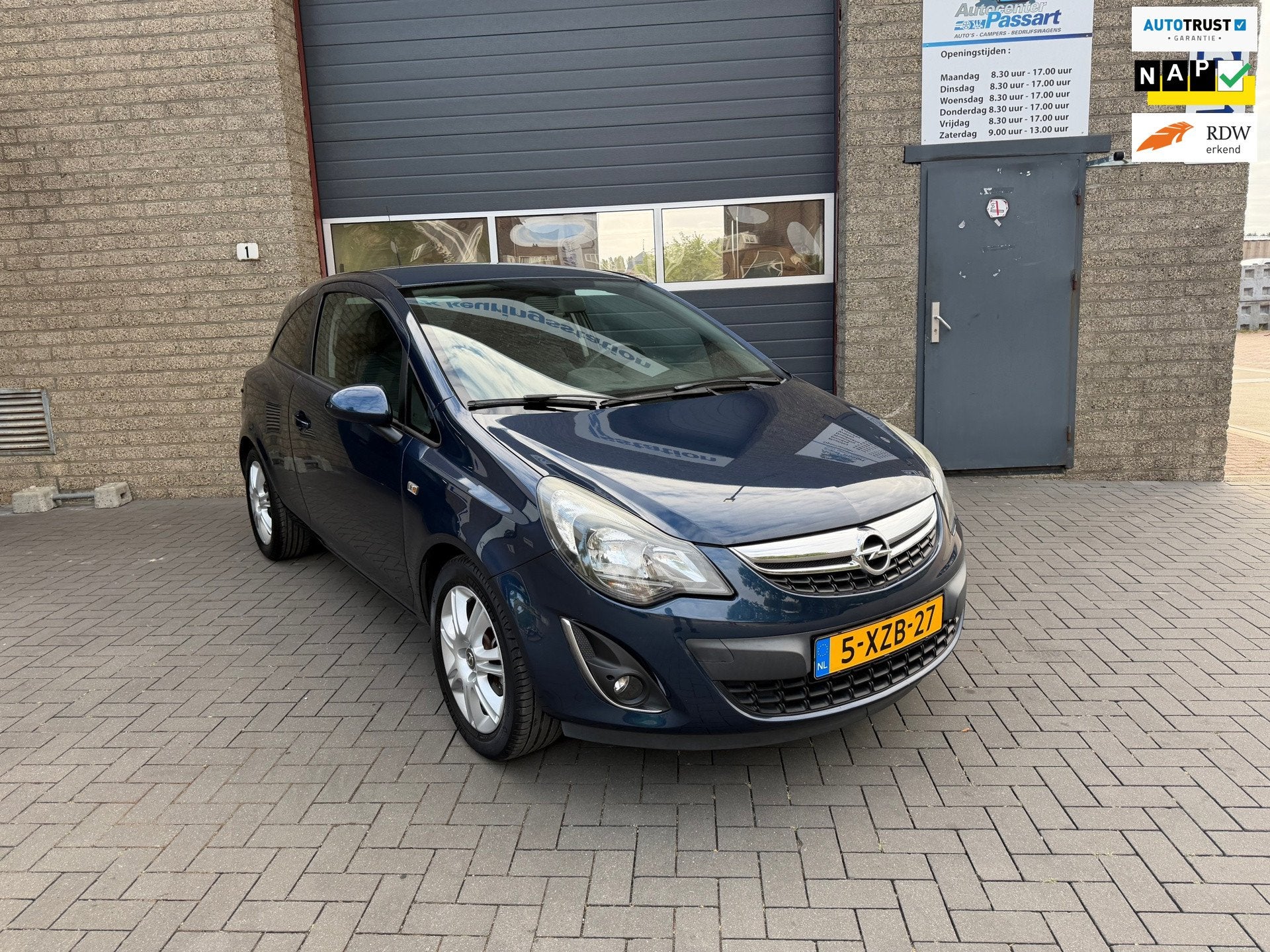 Opel Corsa 1.2-16V BlitZ, Auto's, Voorwielaandrijving, Euro 5, 750 kg, 4 cilinders
