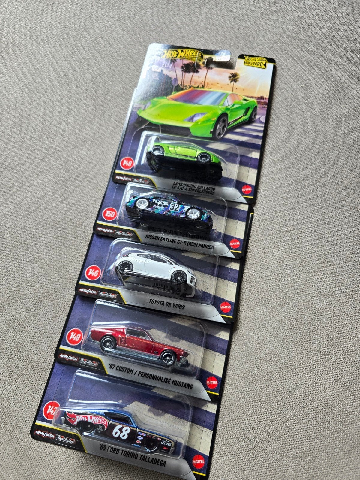 Hot Wheels Boulevard Premium Set - 5 auto's, Overige merken, 1:50 of kleiner, Auto, Nieuw