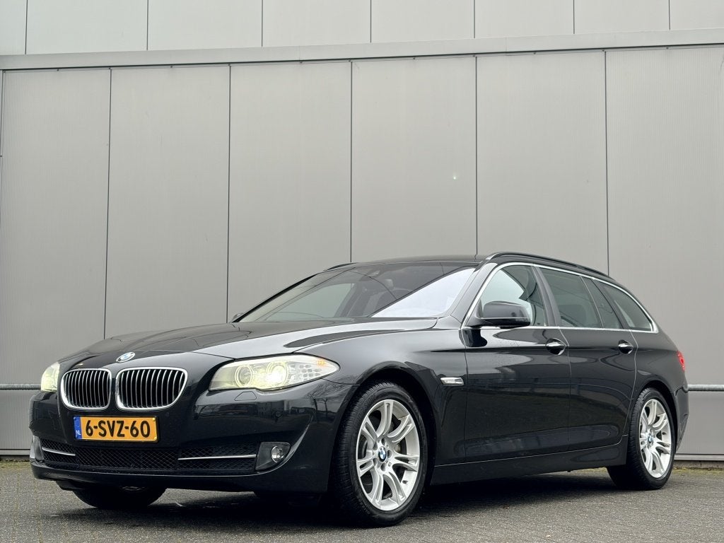 BMW 5 Serie Touring 535xi High Executive - navi - airco - le, Auto's, BMW, Automaat, Euro 5, Gebruikt, Zwart