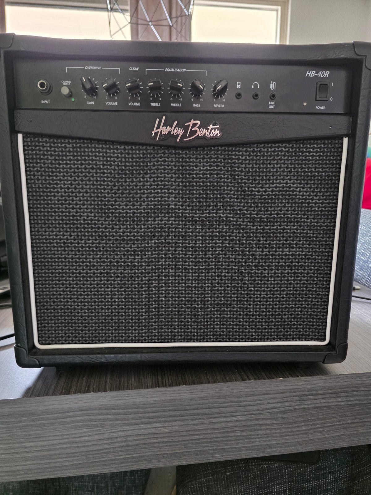 Harley Benton HB 40R 40w Amplifier, Ophalen, Zo goed als nieuw, Gitaar, Minder dan 50 watt