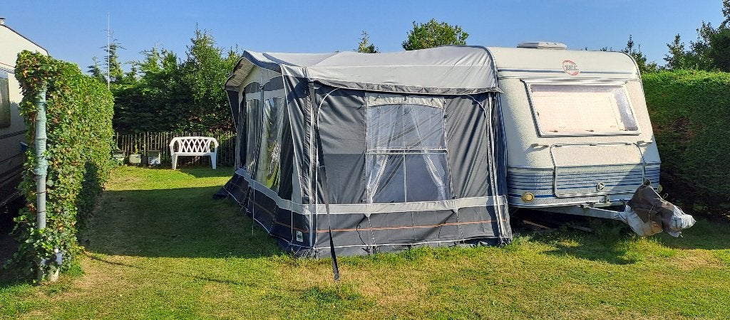 TE KOOP: JOUW EIGEN VAKANTIEPLEK DICHT AAN ZEE!, T.E.C., 2 aparte bedden, 750 - 1000 kg, Particulier