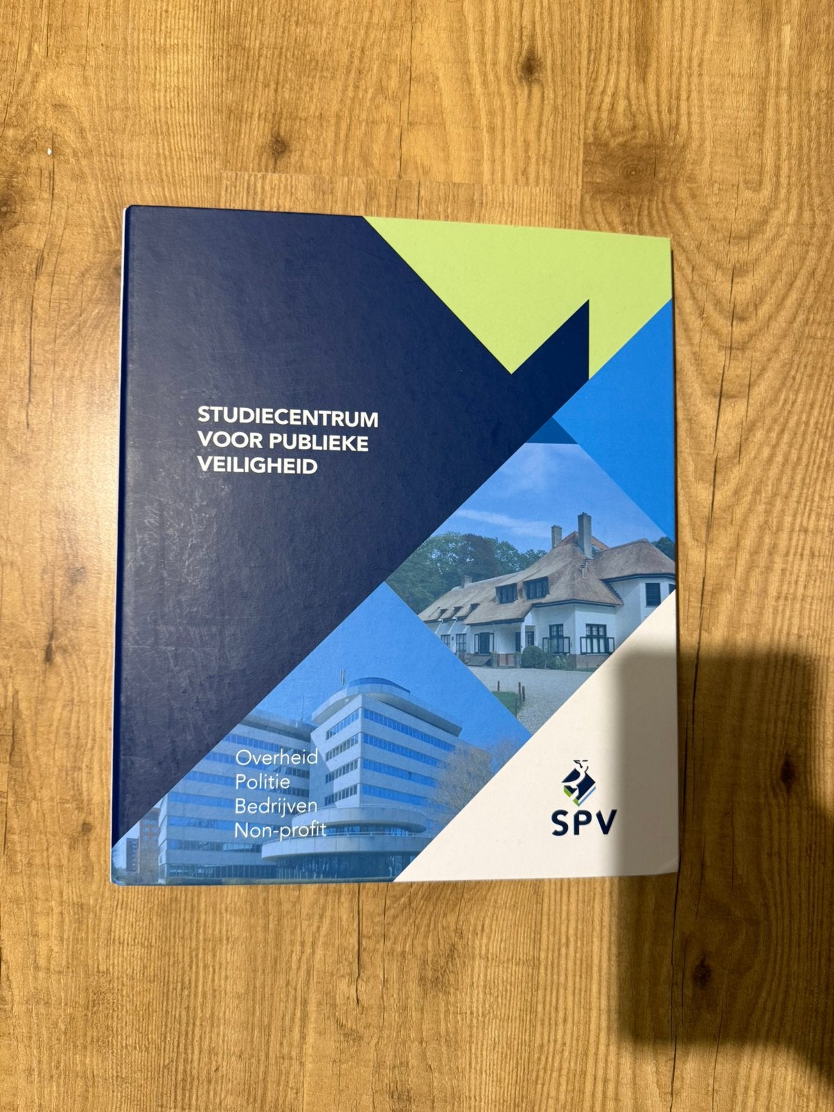 Wettelijke kaders publieke veiligheid 1 boek., Boeken, Ophalen, Beta, Zo goed als nieuw, MBO