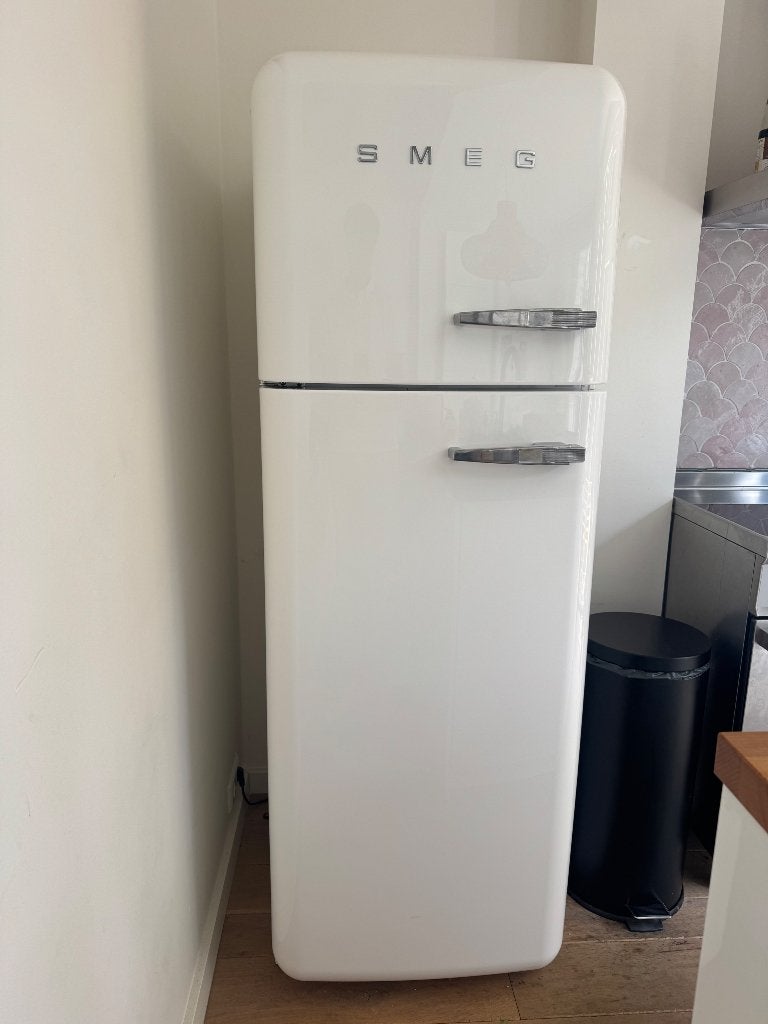 SMEG Koelkast Vriescombinatie FAB30LWH5, Witgoed en Apparatuur, Ophalen, 200 liter of meer, 60 cm of meer, 160 cm of meer