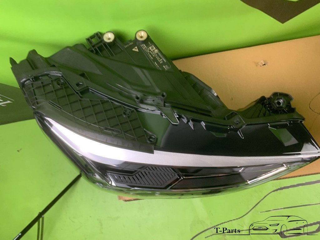 Audi Q3 83a koplamp Rechts 83A941034 --NIEUW--, Info@fabrikant.eu, Fabrikant BV, Fabrikantstraat 1
1000 AA  Amsterdam, NL, Nieuw