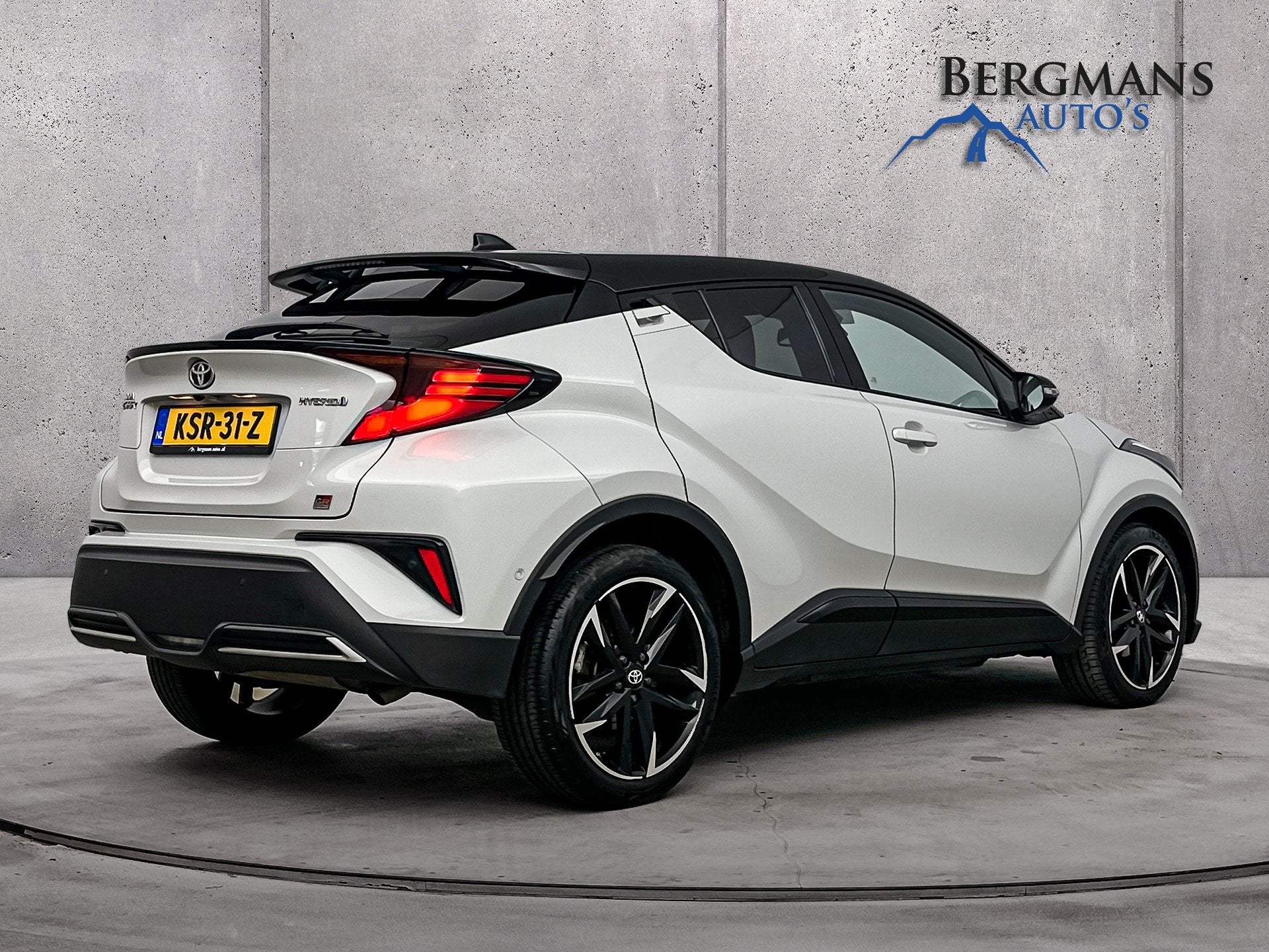 Toyota C-HR - 1.8 Hybrid GR-Sport // DEALERONDERHOUDEN // ST, Auto's, Stof, 4 cilinders, Bedrijf, 26 km/l