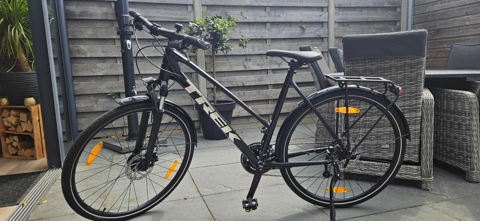NIEUWE Trek Gold Alpha XL 2 Dual sport zwarte sportfiets, 28 inch, Nieuw, 15 tot 20 versnellingen, Ophalen