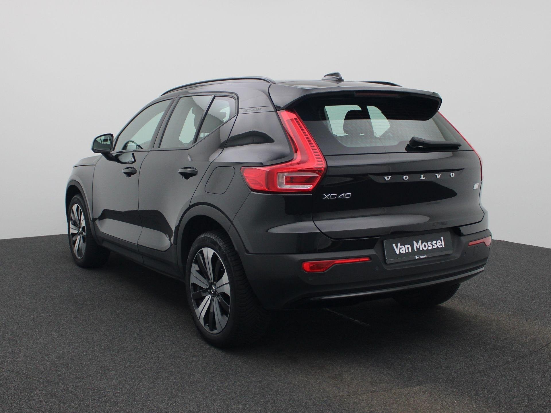 Volvo XC40 Recharge Core | ACHTERUITRIJCAMERA | NAVIGATIE |, Auto's, Volvo, 12 maanden, Stof, Gebruikt, Zwart