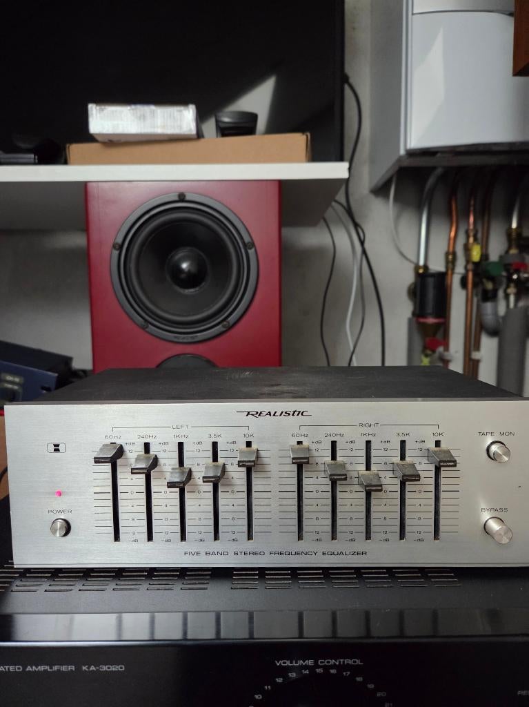 Realistic Equalizer 31-1988 met originele handleiding., Ophalen of Verzenden, Zo goed als nieuw, Audio