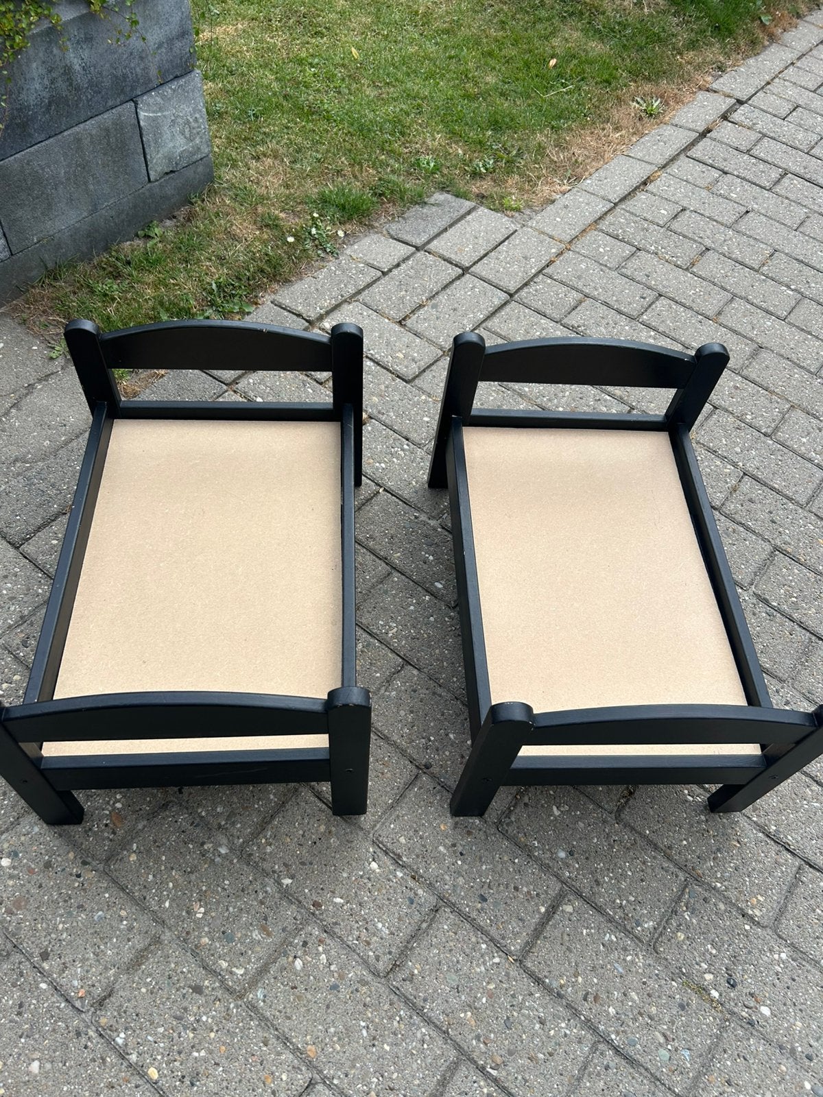2 ikea poppenbedjes. Zwart geverfd, Ophalen, Gebruikt, Overige typen