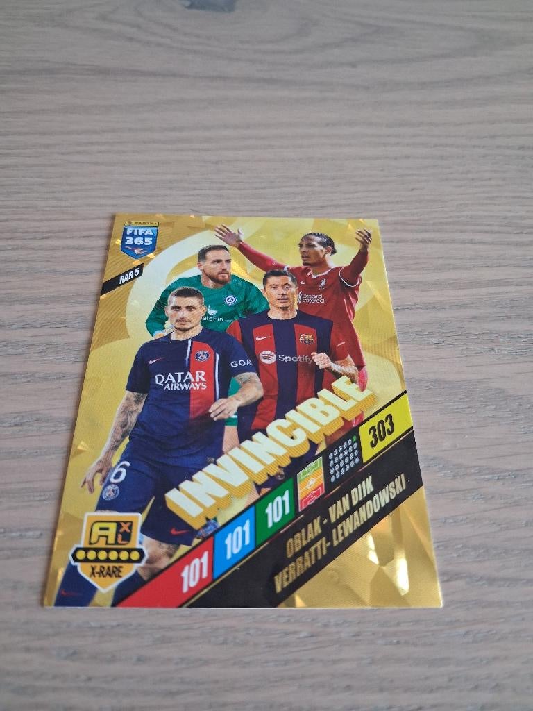 Panini 2024 x-rare invincible, Ophalen of Verzenden, Zo goed als nieuw, Plaatje