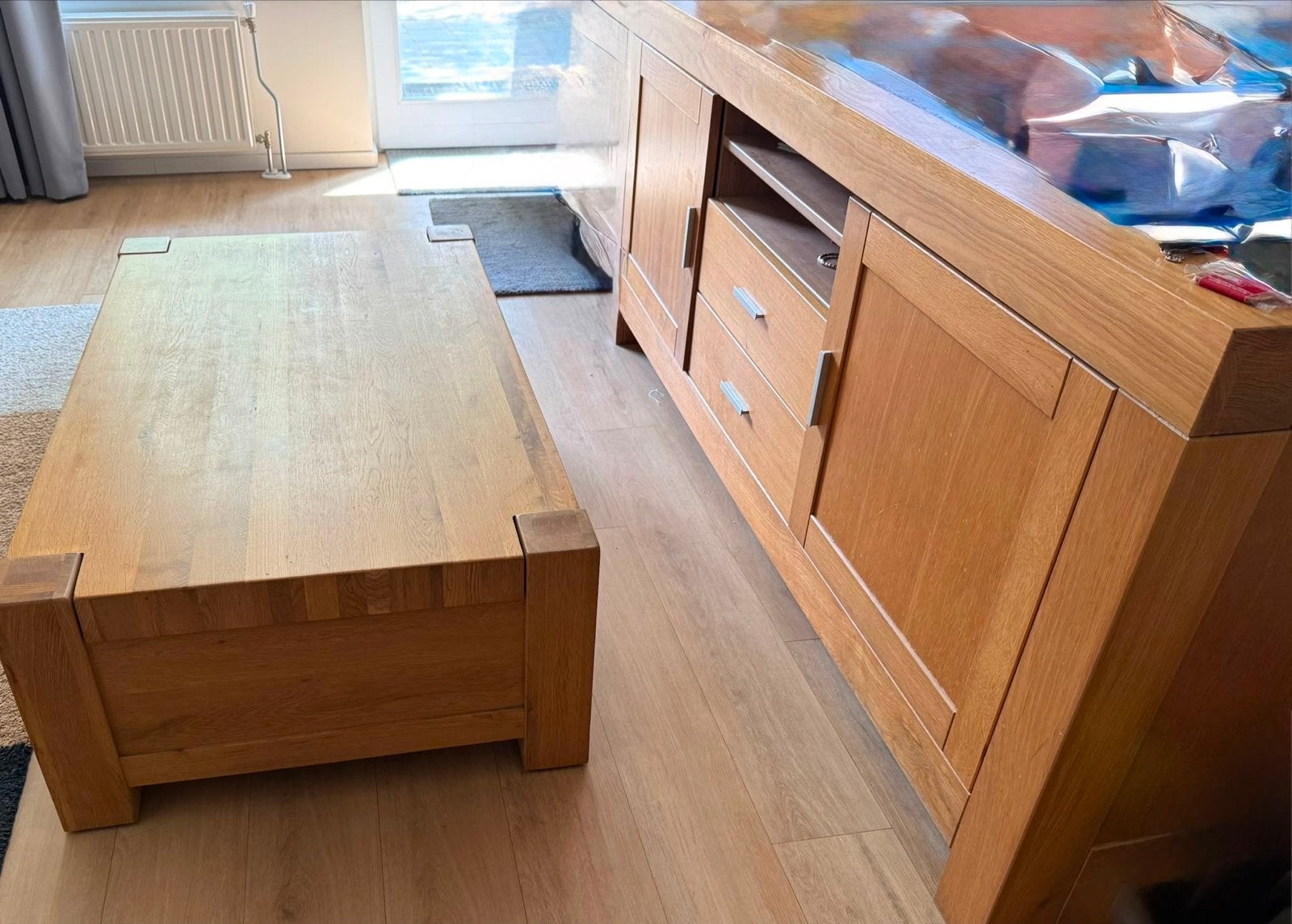 TV meubel met bijpassende salontafel - Zo goed als nieuw, 150 tot 200 cm, Eikenhout, Ophalen of Verzenden, Zo goed als nieuw