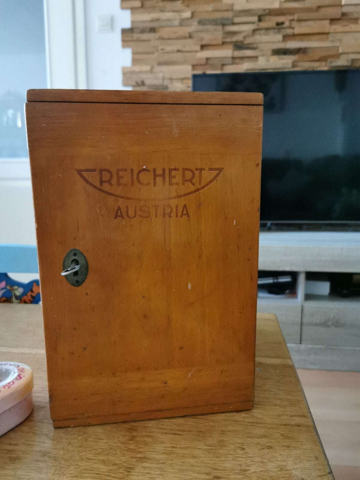 Reichert Austria, Ophalen