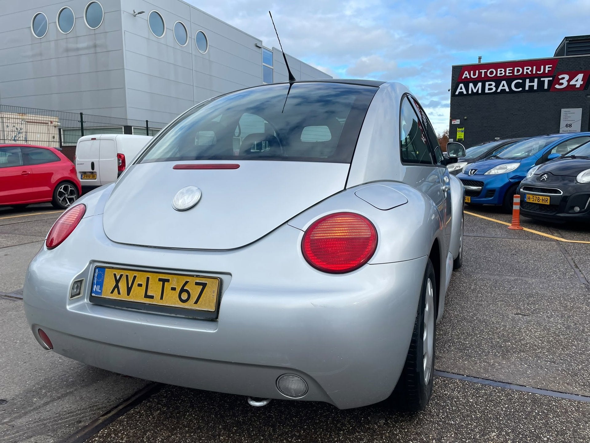 Volkswagen New Beetle 2.0 Highline, Auto's, Gebruikt, Beetle (Kever), 4 cilinders, 1984 cc