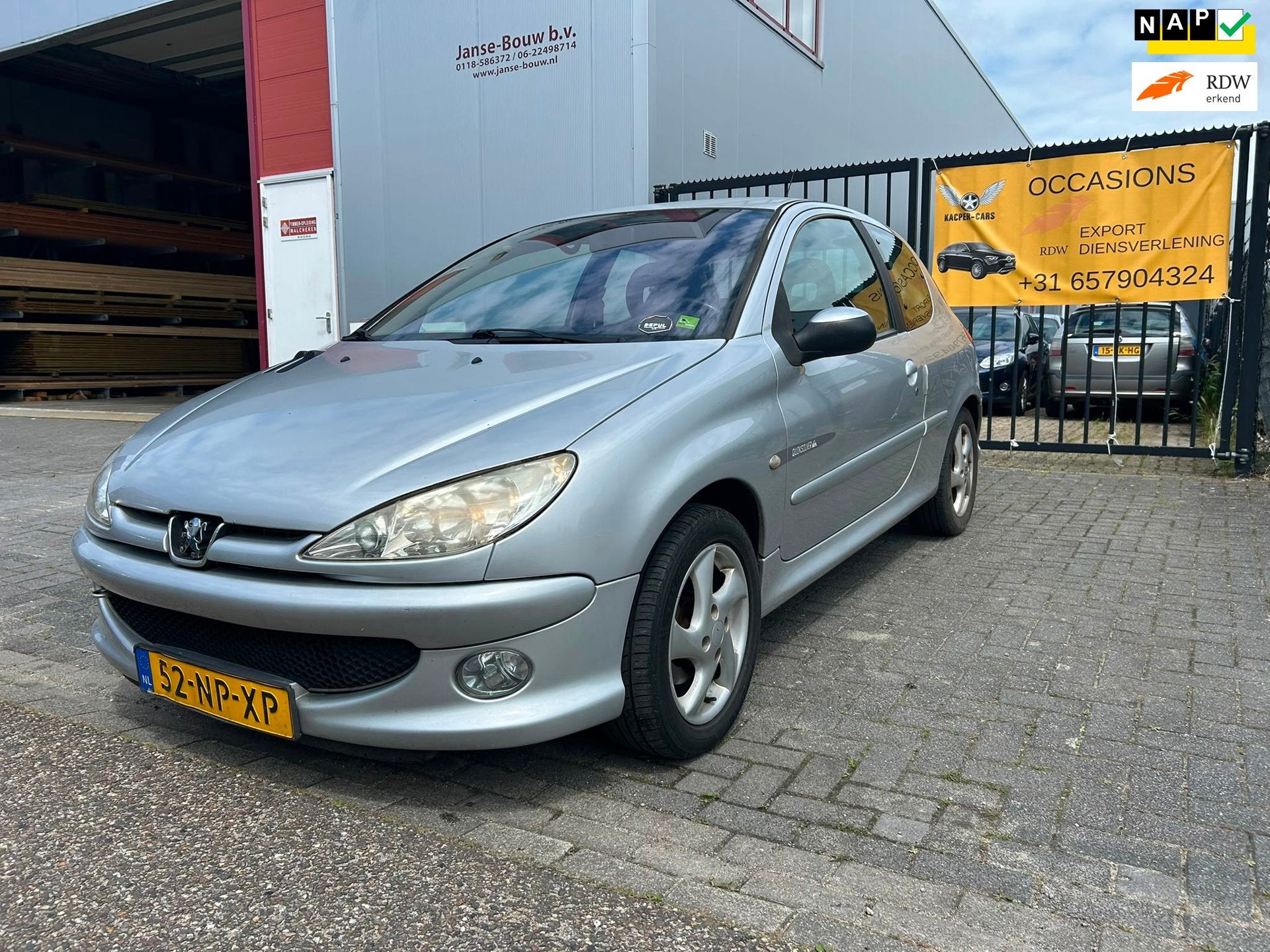 Peugeot 206 1.4-16V Quiksilver Koude Clima/Bluetooth/Elec. R, Voorwielaandrijving, 31 €/maand, Origineel Nederlands, Bedrijf