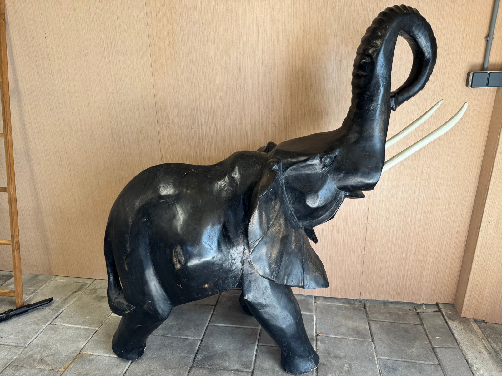 Prachtig Massief Houten Olifant Beeld – XL Statement Piece, Antiek en Kunst, Kunst | Beelden en Houtsnijwerken, Ophalen