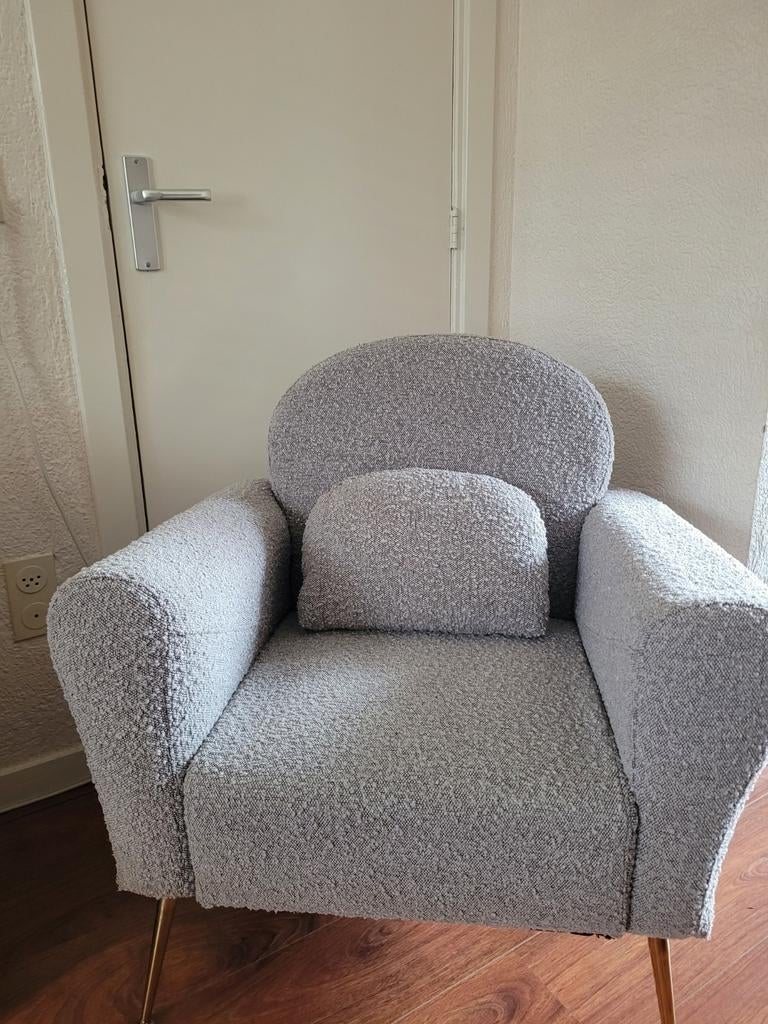 Grijze fauteuil met gouden poten, Ophalen, Modern, Scandinavisch, Minder dan 75 cm, Stof